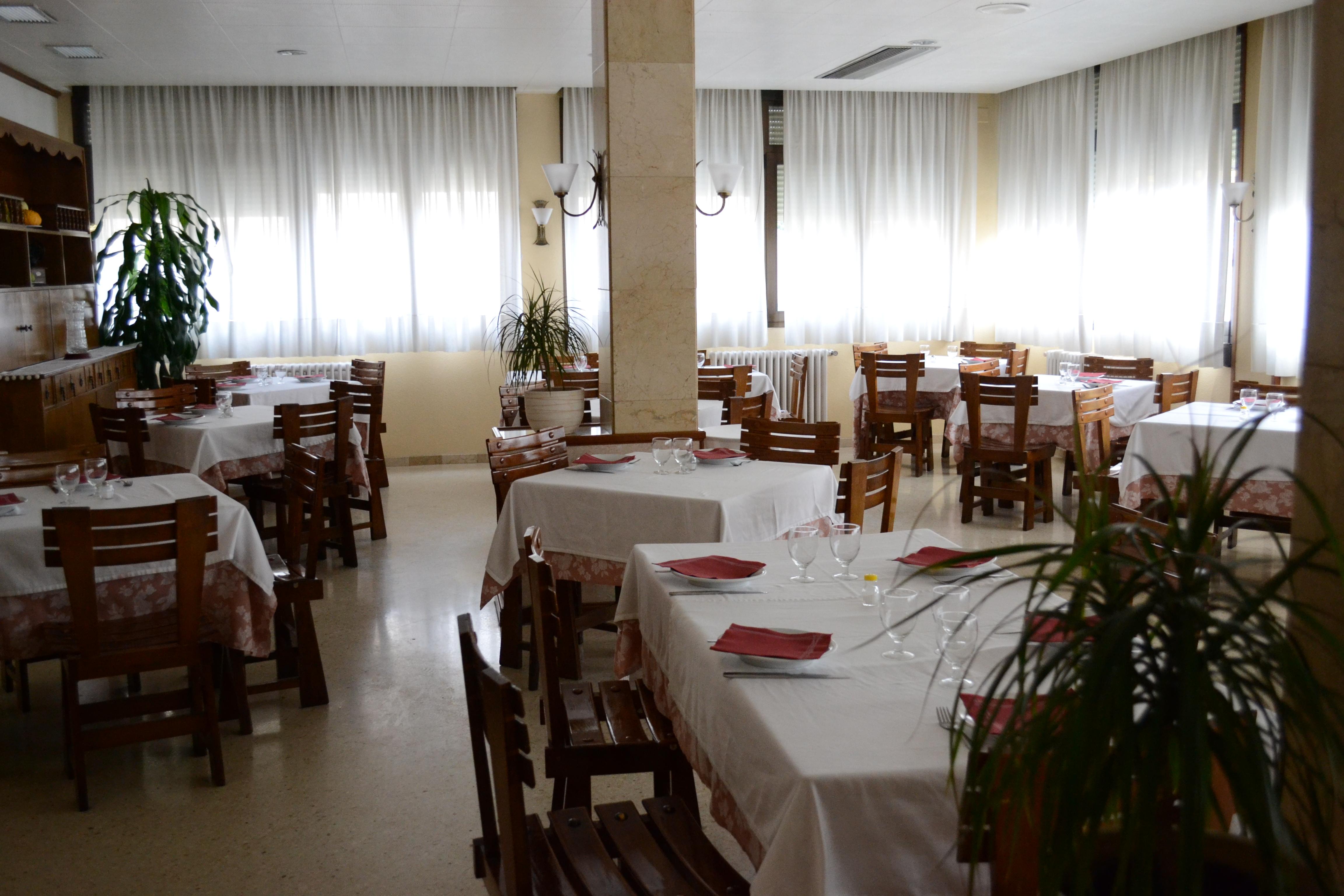 Hotel Mi Casa Sabinanigo Ngoại thất bức ảnh