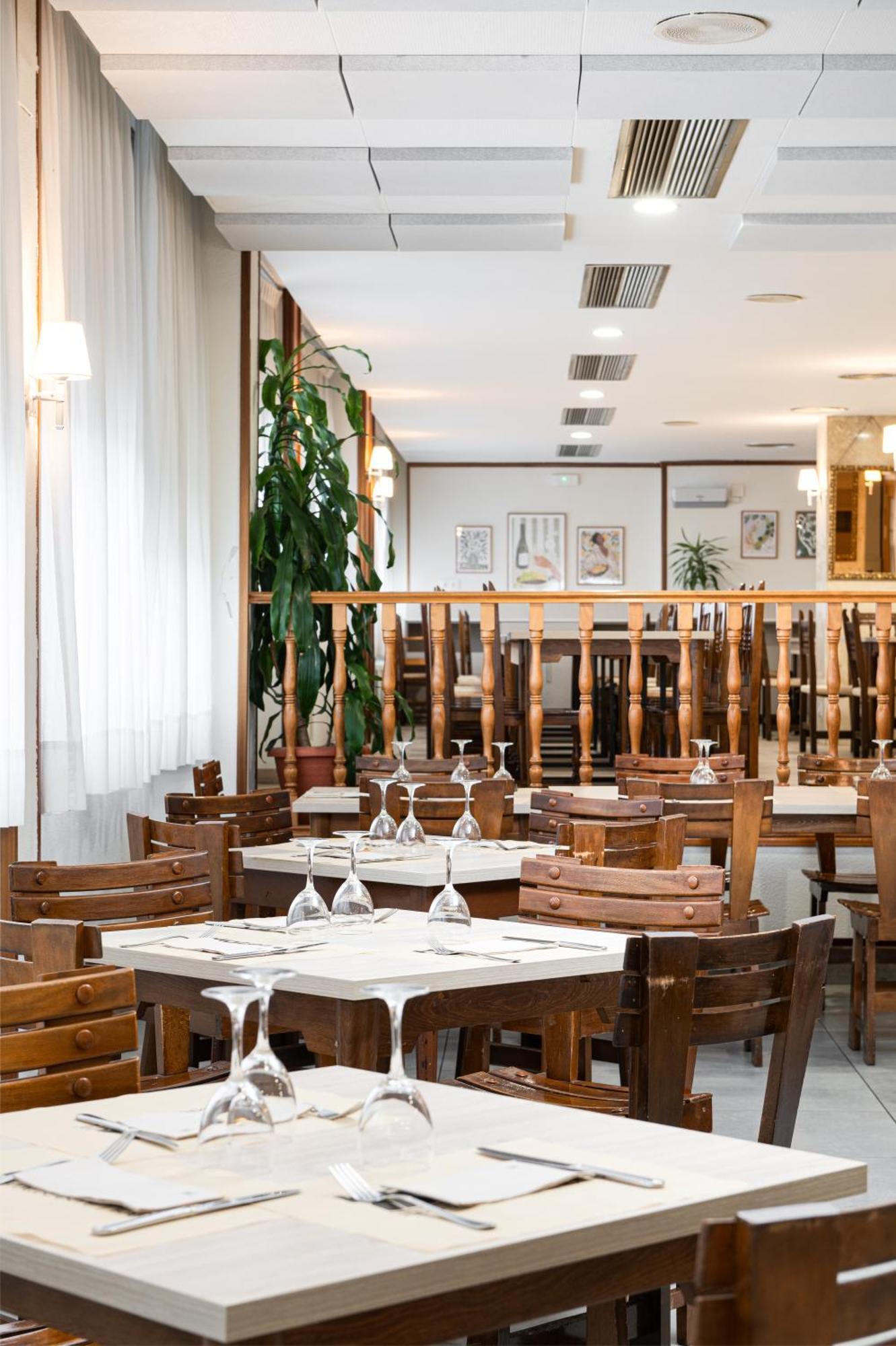 Hotel Mi Casa Sabinanigo Ngoại thất bức ảnh
