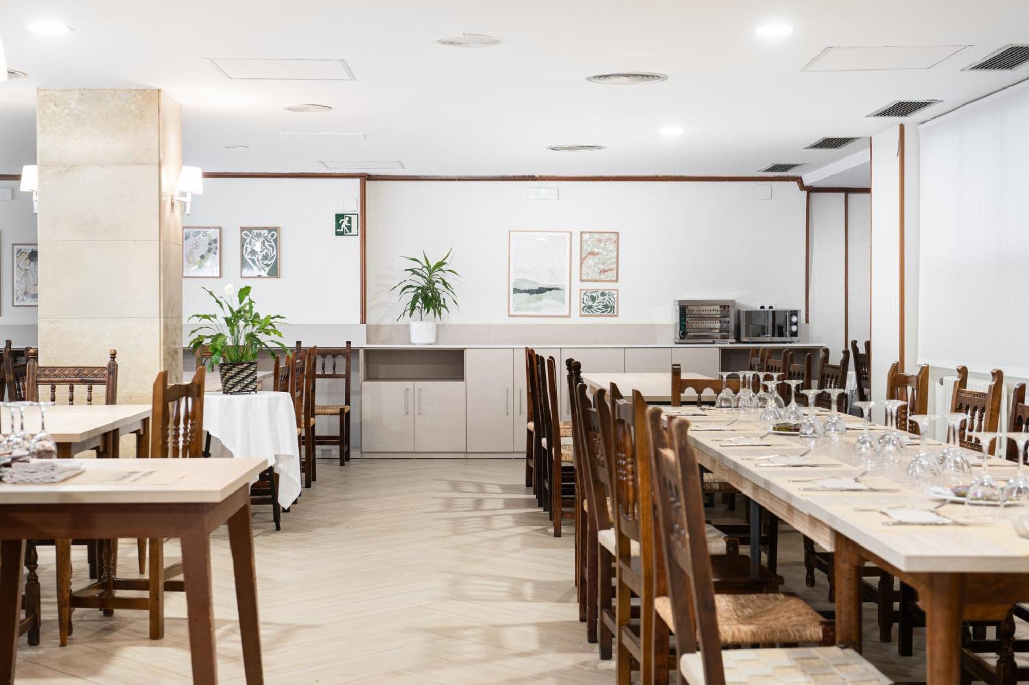 Hotel Mi Casa Sabinanigo Ngoại thất bức ảnh